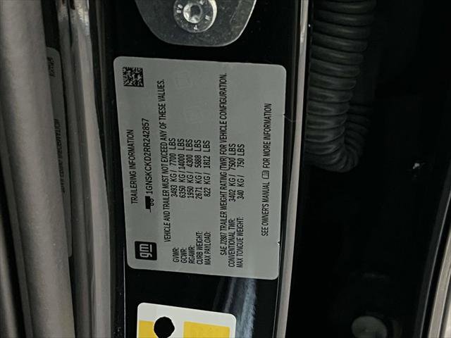 Used 2024 Chevrolet Suburban LT image 17