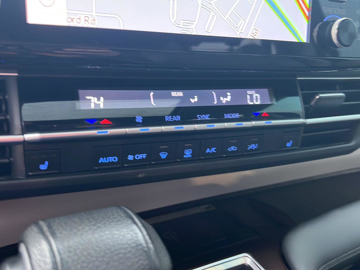 Certified 2022 Toyota Sienna XLE w/ XLE Plus Package image 27