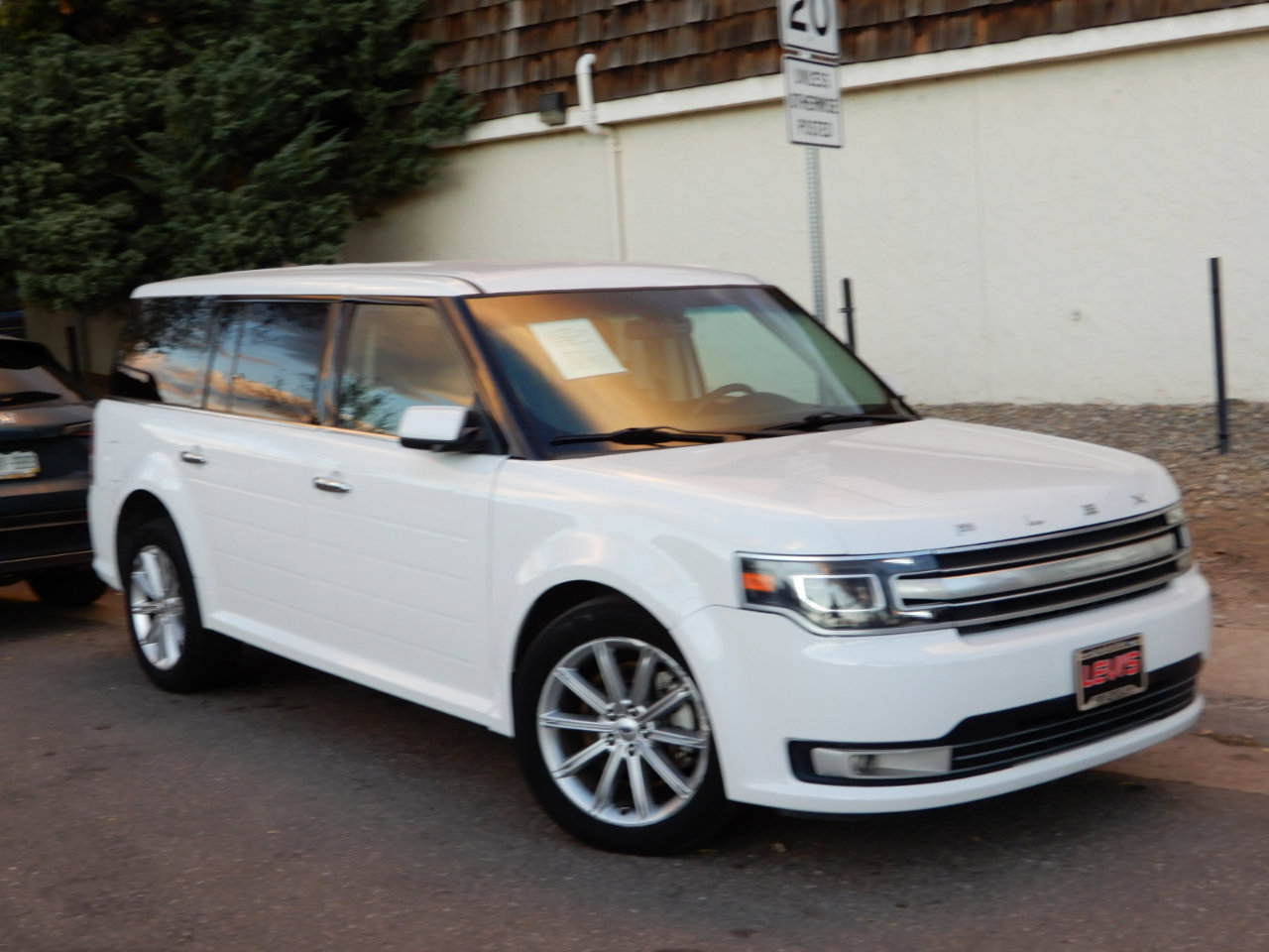 Used 2019 Ford Flex Limited image 3