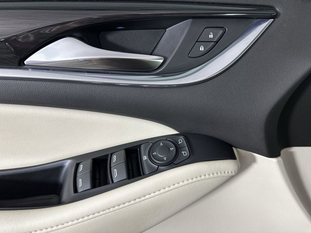 Certified 2022 Buick Enclave Essence image 24