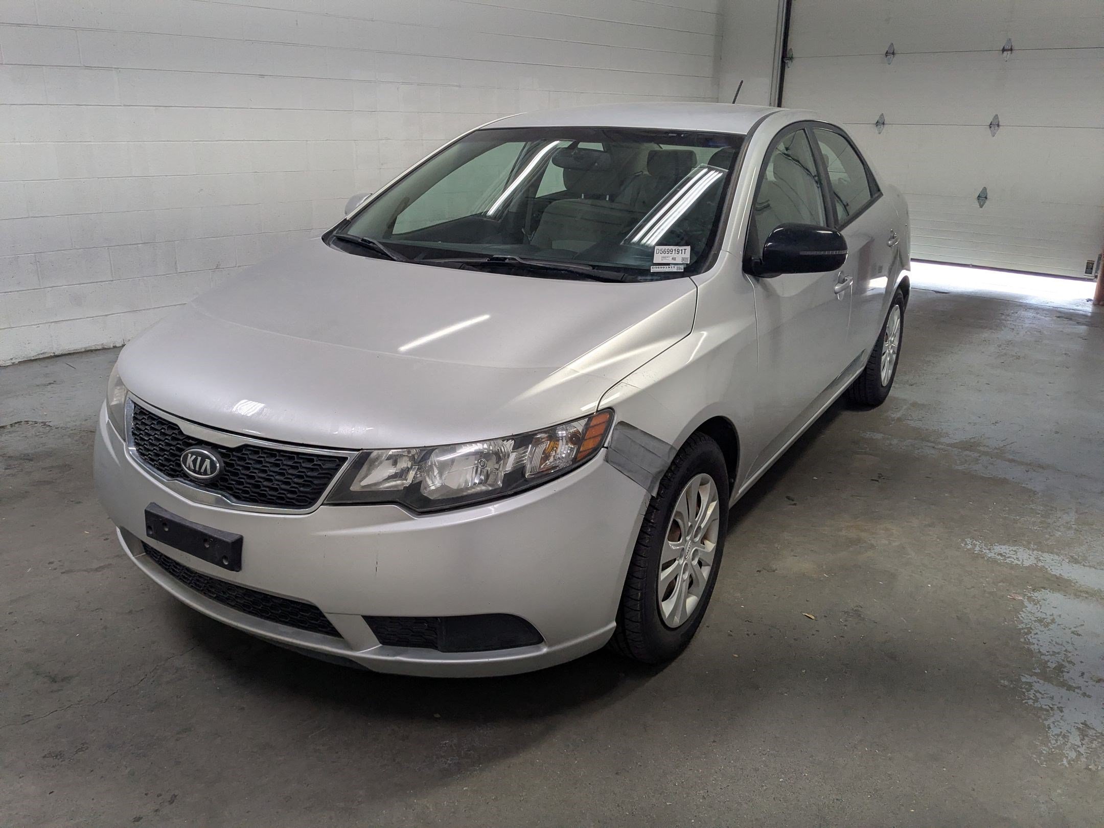 Used 2013 Kia Forte EX w/ Fuel Economy Pkg FWD image 11