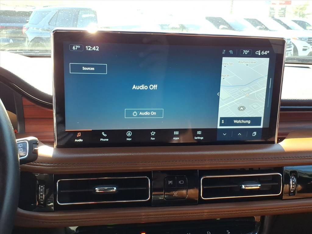 Certified 2023 Lincoln Nautilus Reserve w/ Monochromatic Package image 20