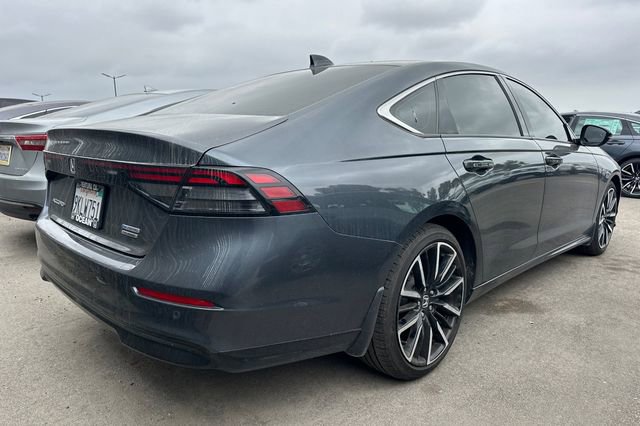 Used 2024 Honda Accord Touring image 5