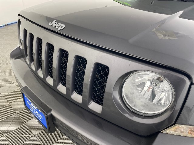 Used 2017 Jeep Patriot Sport w/ Power Value Group AWD/4WD image 20