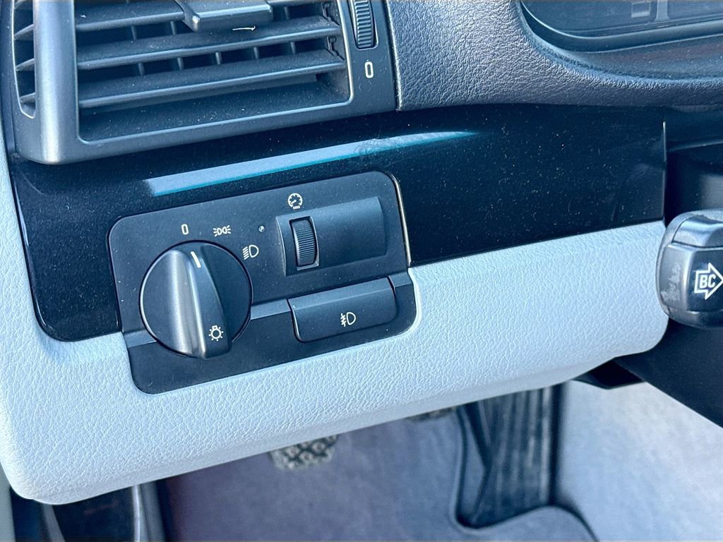 Used 2001 BMW M3 Convertible image 10