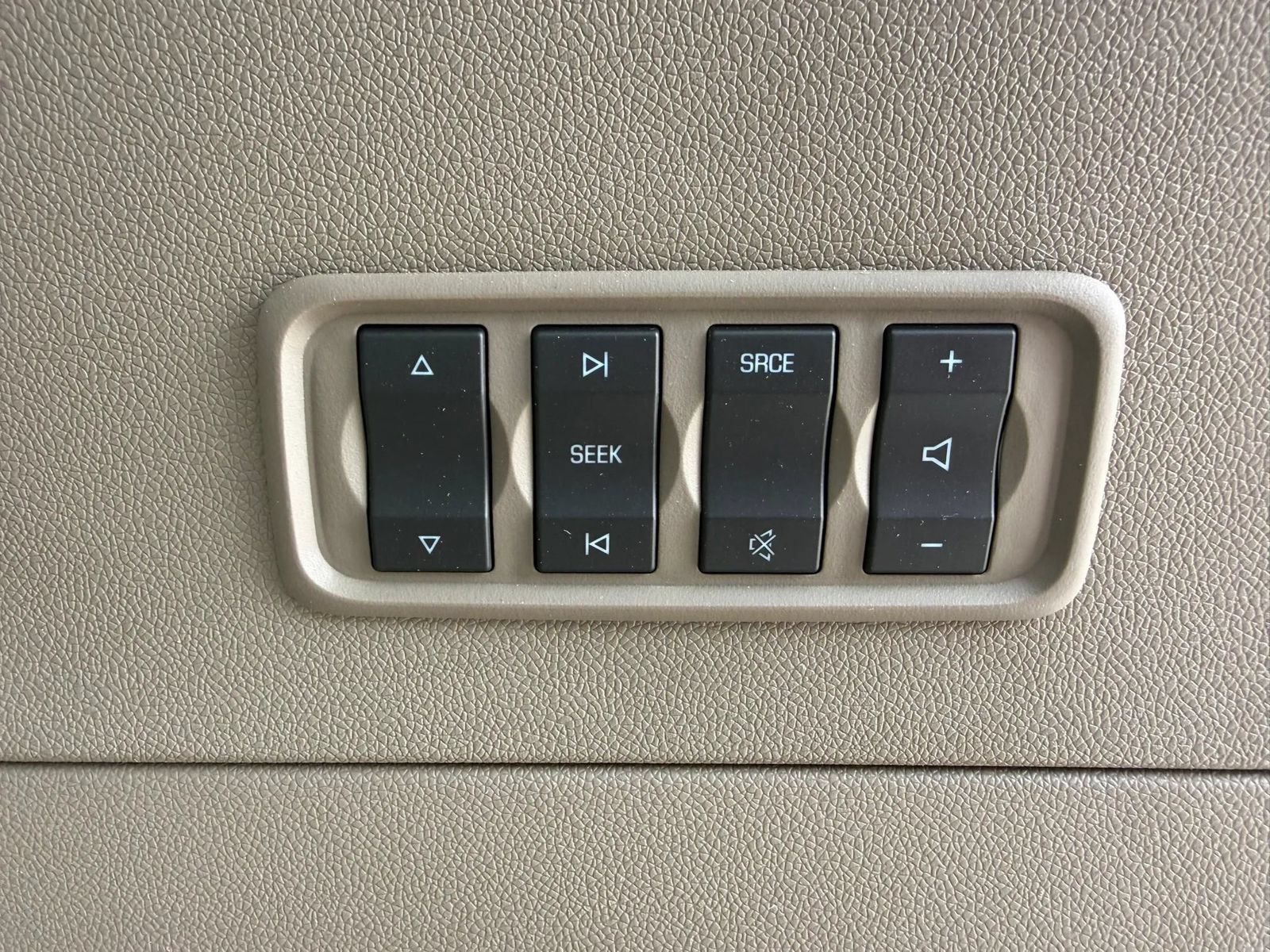 Used 2013 GMC Acadia Denali AWD/4WD image 17