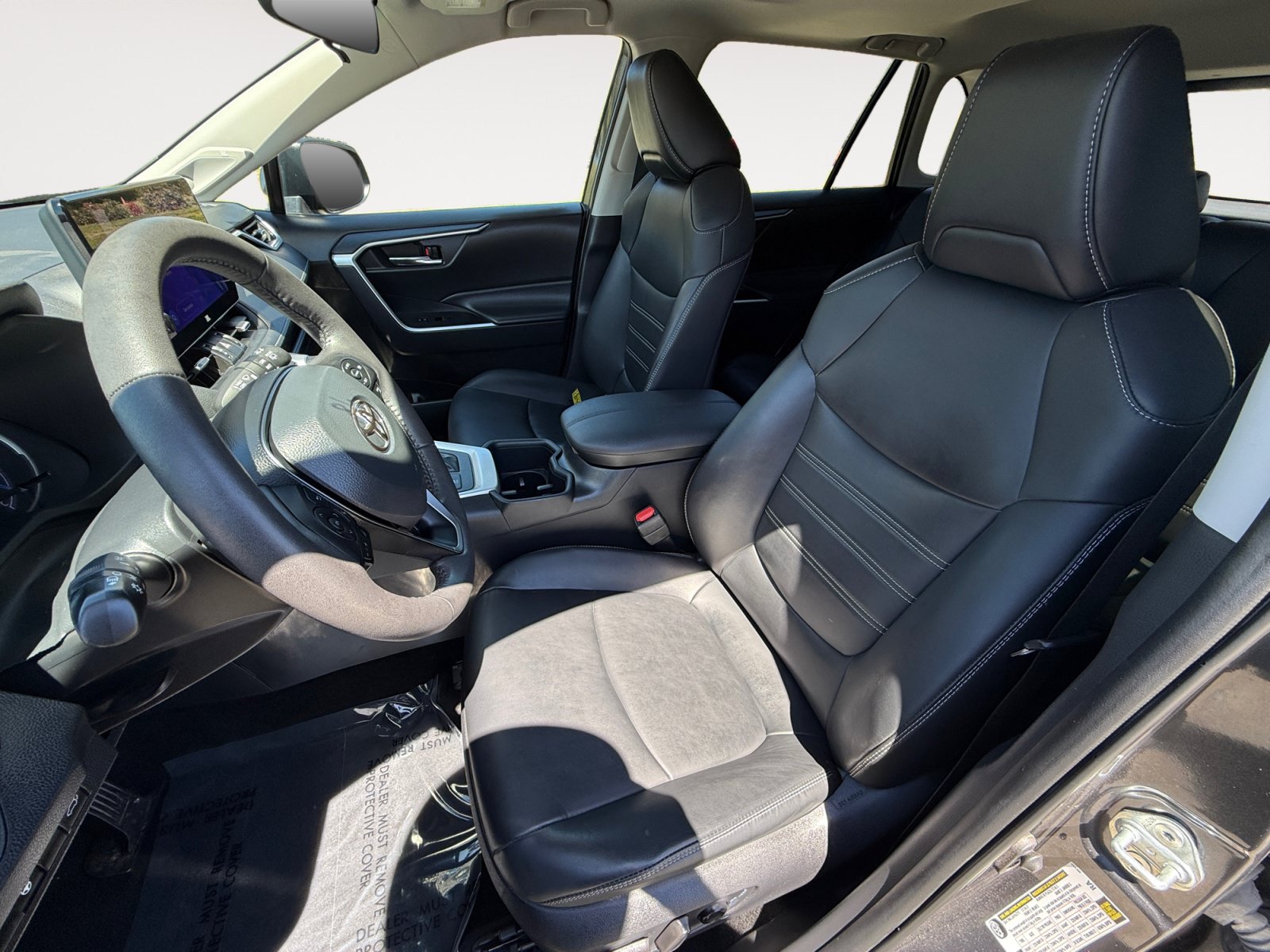 Used 2024 Toyota RAV4 XLE Premium w/ Weather Package AWD/4WD image 10