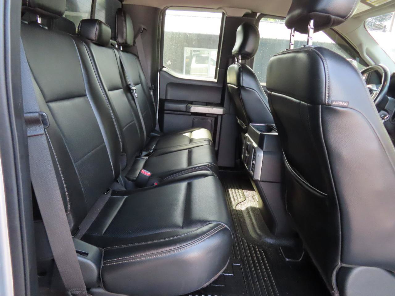 Used 2017 Ford F550 4x4 SuperCab Super Duty image 41