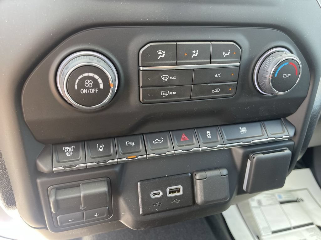 New 2026 Chevrolet Silverado 2500 Custom w/ Custom Value Package AWD/4WD image 18