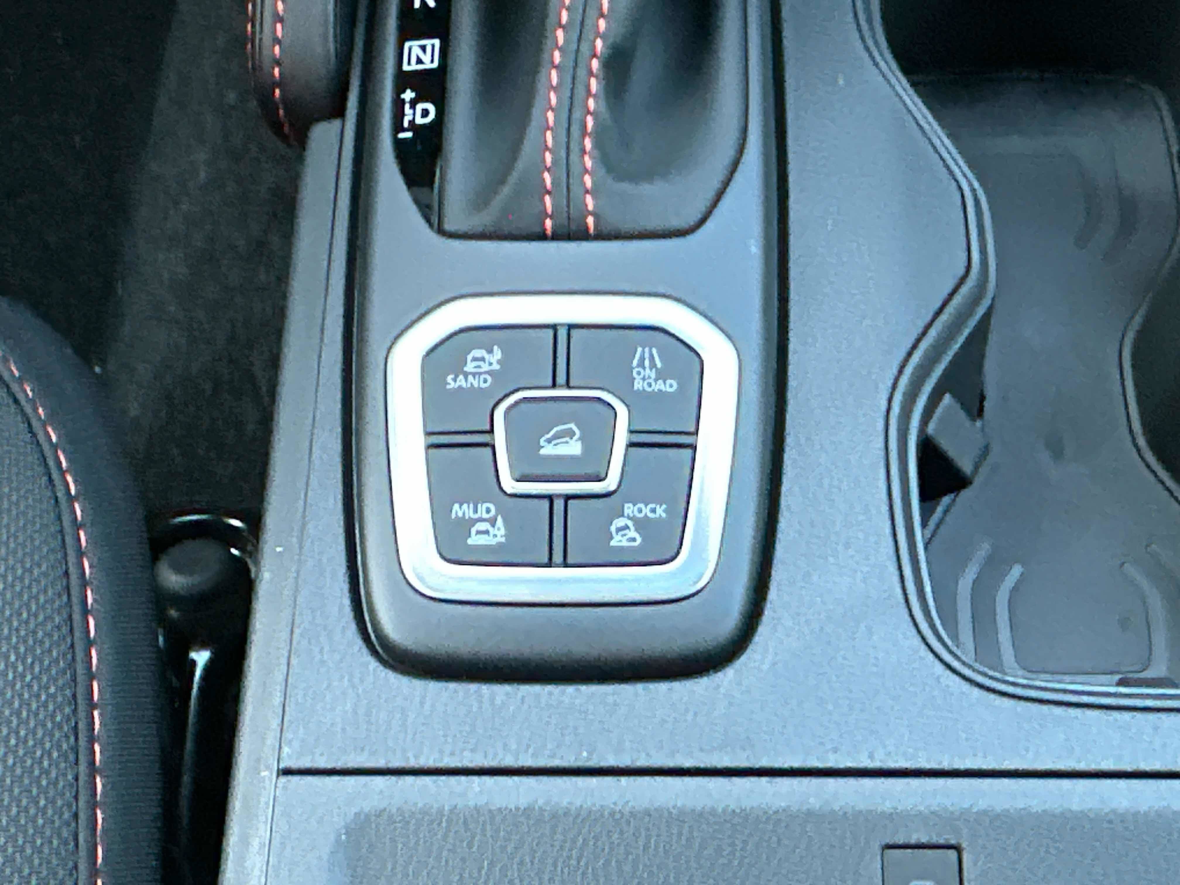 New 2026 Nissan Frontier PRO-4X w/ Pro-4x Convenience Package image 28