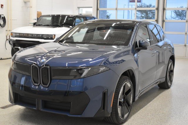 New 2027 BMW iX3 50 xDrive w/ M Sport Package AWD/4WD image 9
