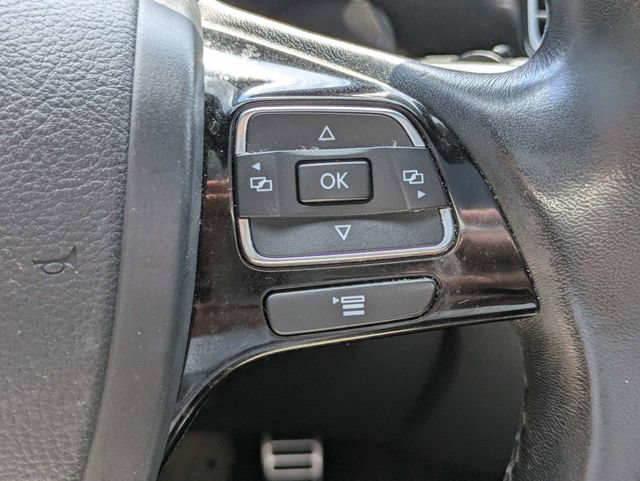 Used 2017 Volkswagen Touareg Wolfsburg Edition AWD/4WD image 27