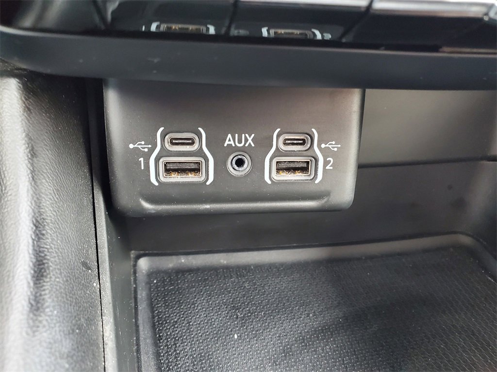 Used 2021 Dodge Durango GT image 25