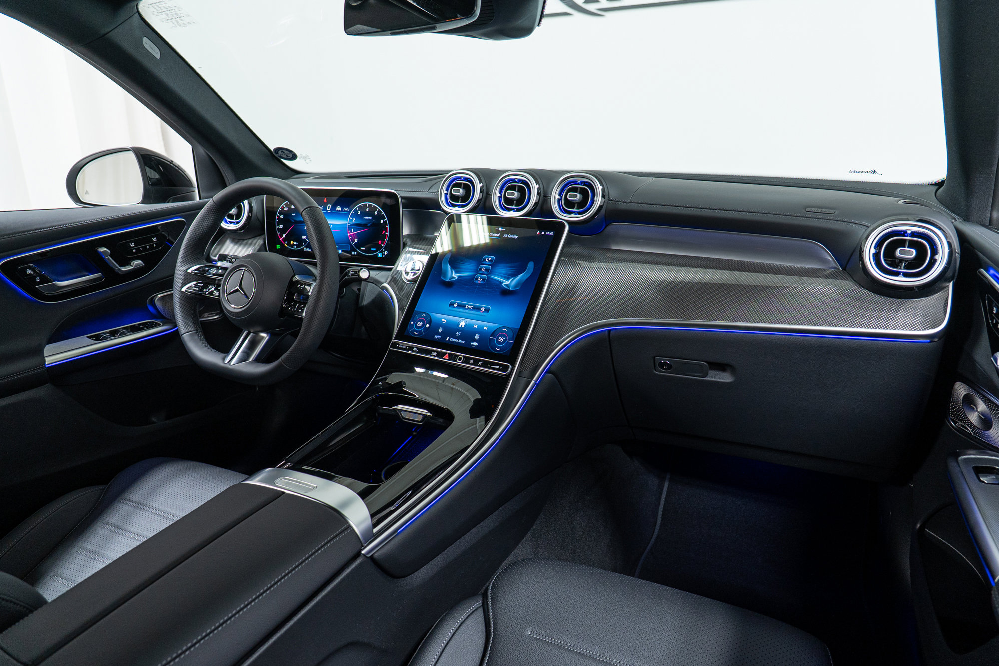 New 2026 Mercedes-Benz GLC 300 4MATIC image 14