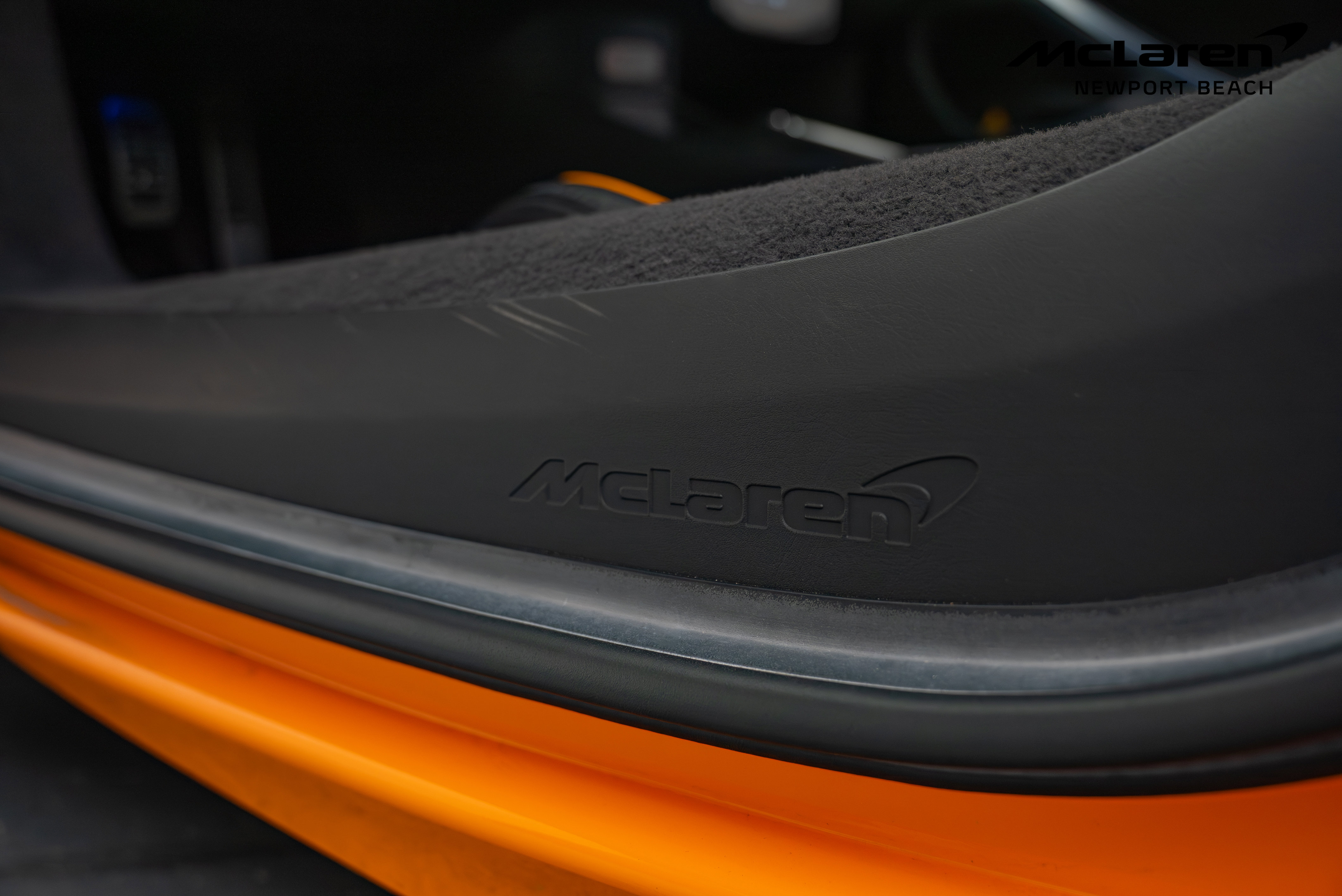 Used 2023 McLaren Artura image 23