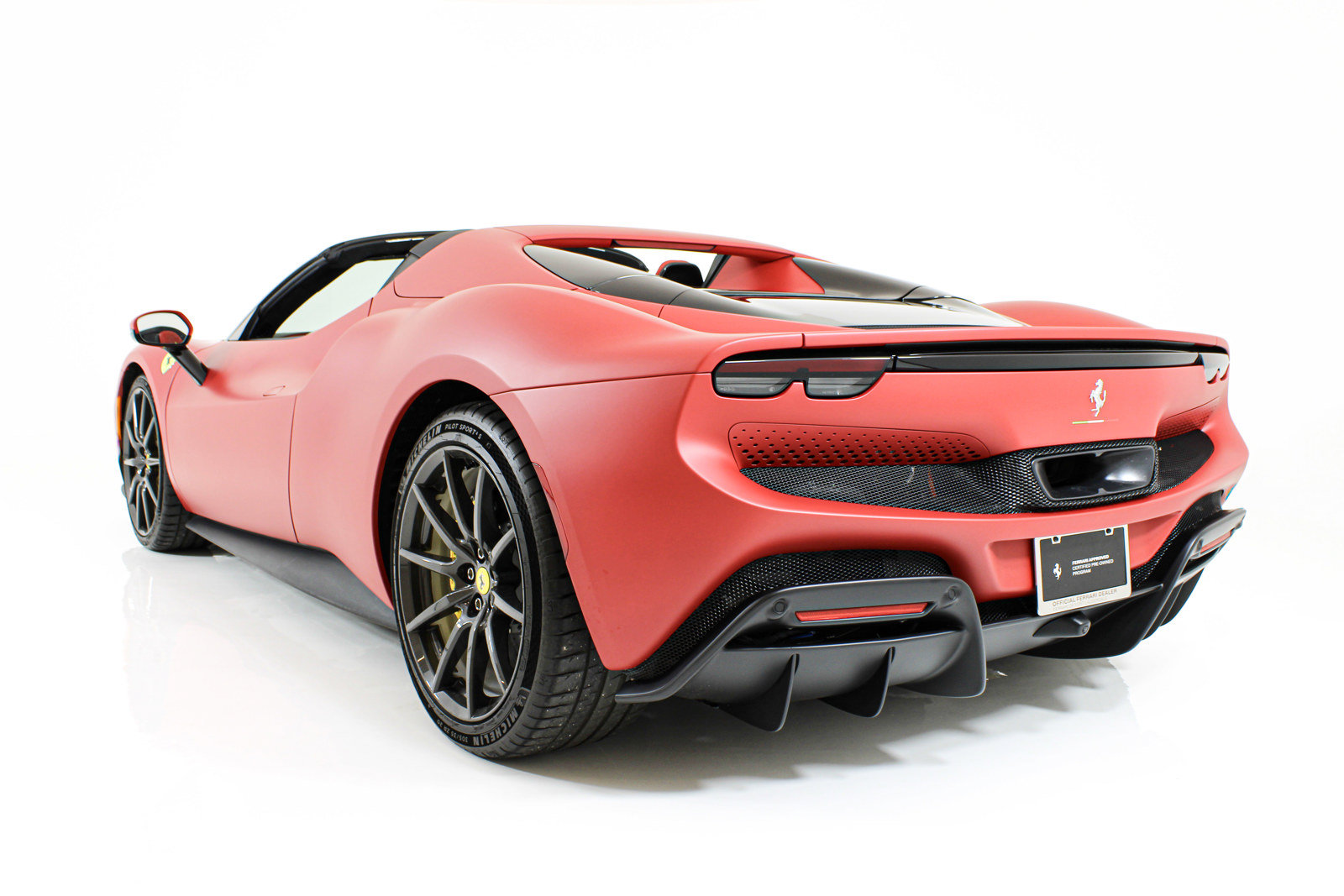 Used 2024 Ferrari 296 GTS RWD image 3