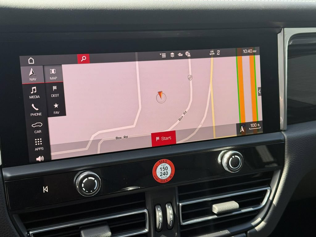 New 2026 Porsche Macan AWD/4WD image 17