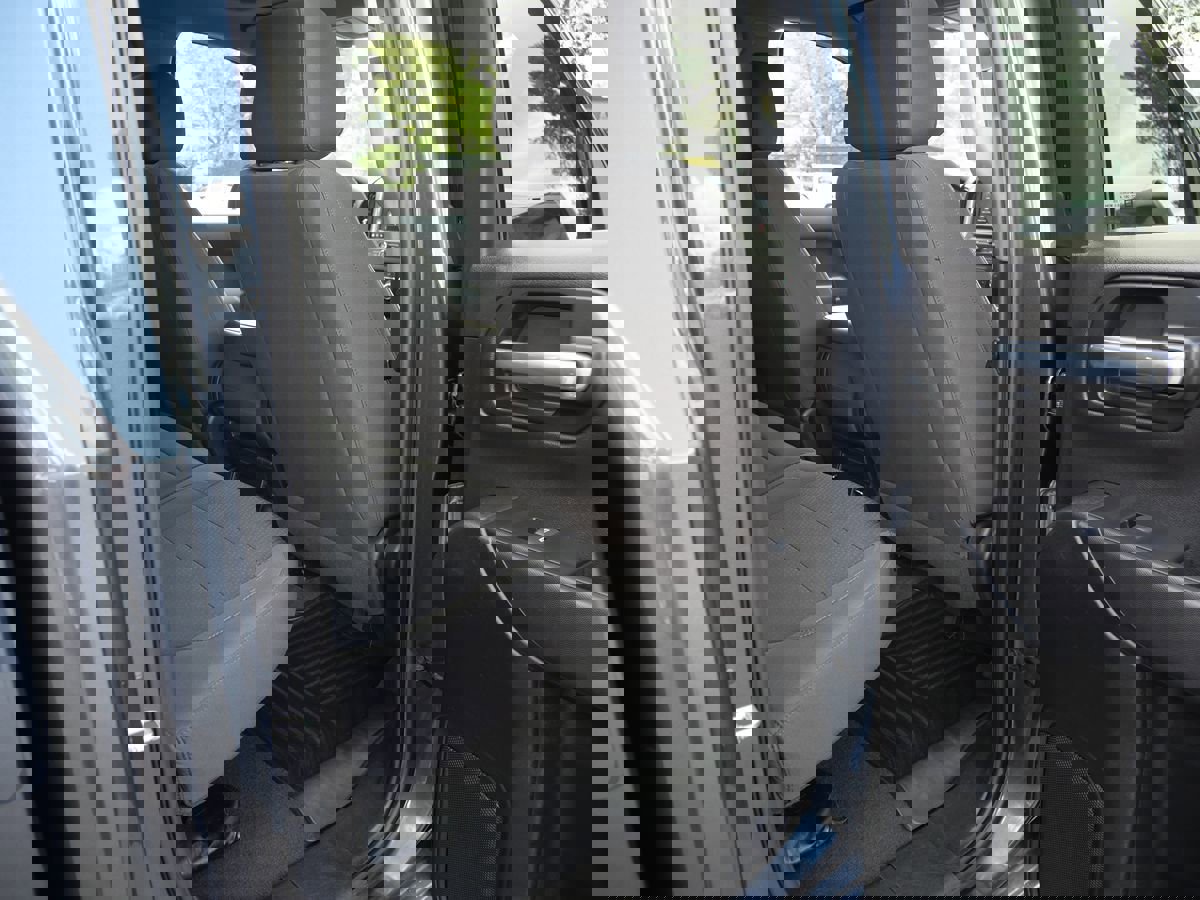 Used 2021 Chevrolet Silverado 1500 Custom image 28