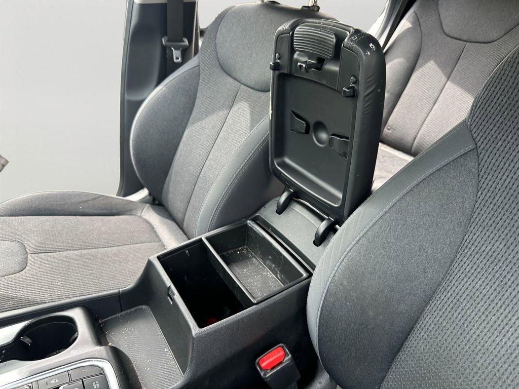 Used 2020 Hyundai Santa Fe SEL AWD/4WD image 18