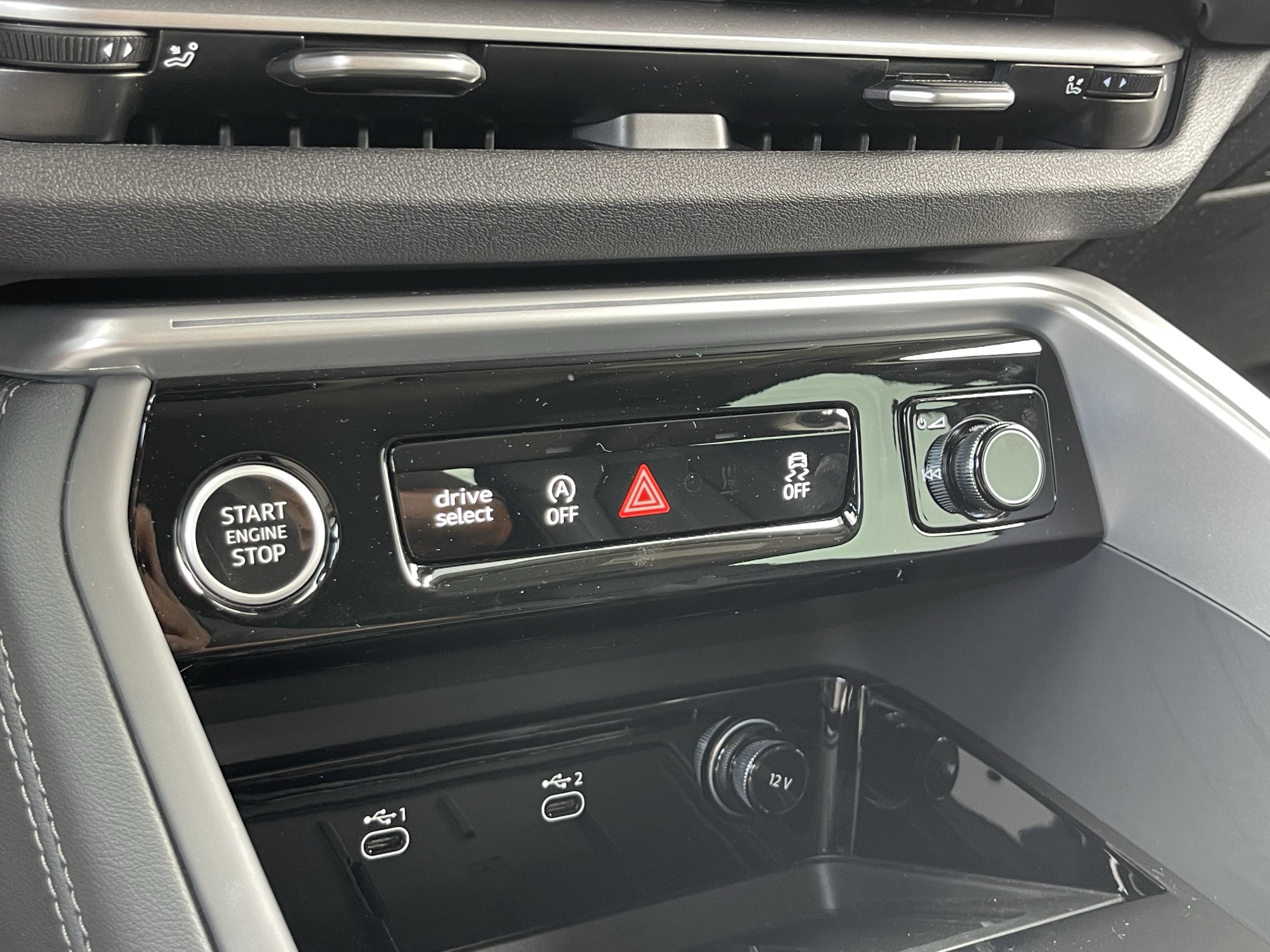 Used 2025 Audi Q5 Premium Plus AWD/4WD image 28