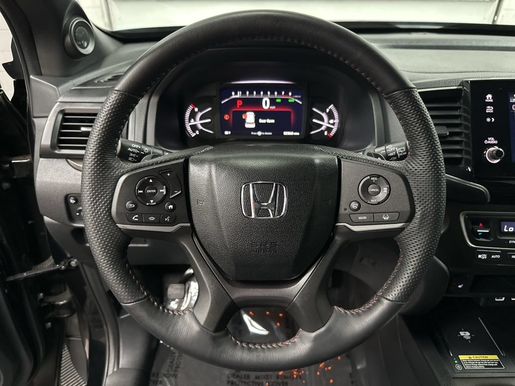 Used 2025 Honda Passport TrailSport image 14