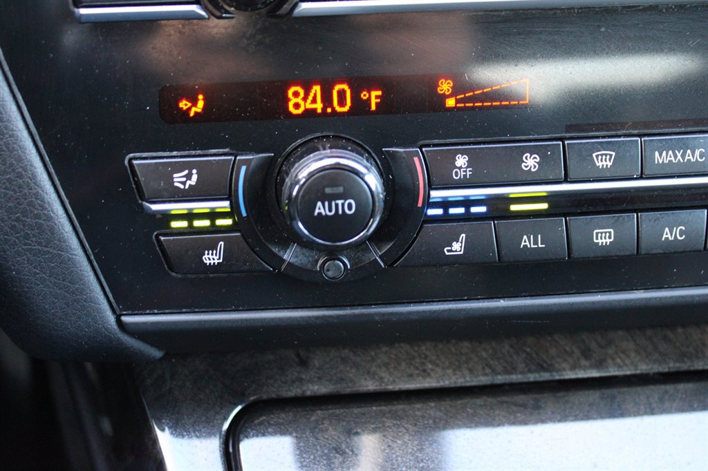 Used 2013 BMW 650i xDrive 650i xDrive image 22