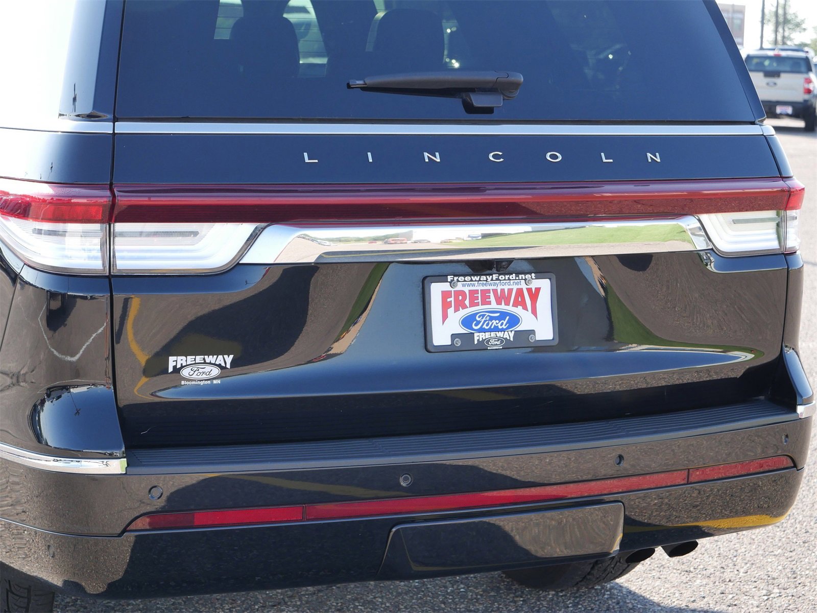 Used 2024 Lincoln Navigator Premiere image 10