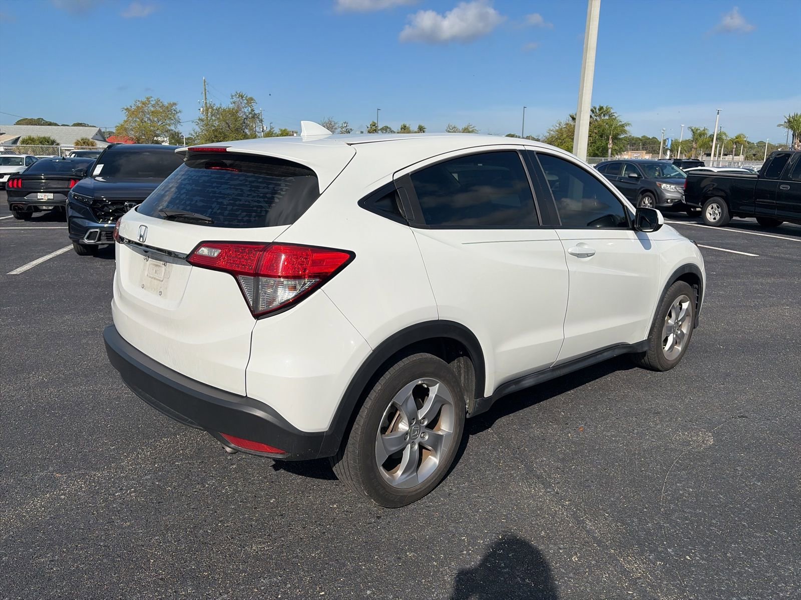 Used 2021 Honda HR-V LX image 7