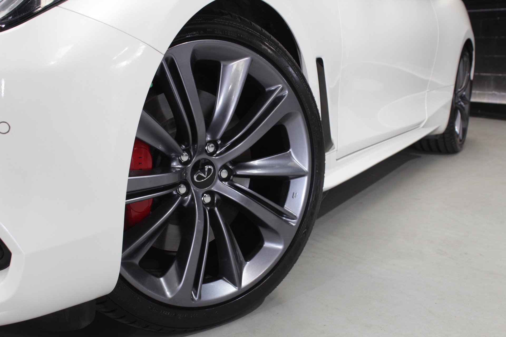 Used 2022 INFINITI Q60 Red Sport 400 w/ Cargo Package RWD image 20