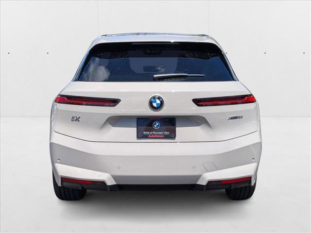 Used 2026 BMW iX xDrive60 image 7