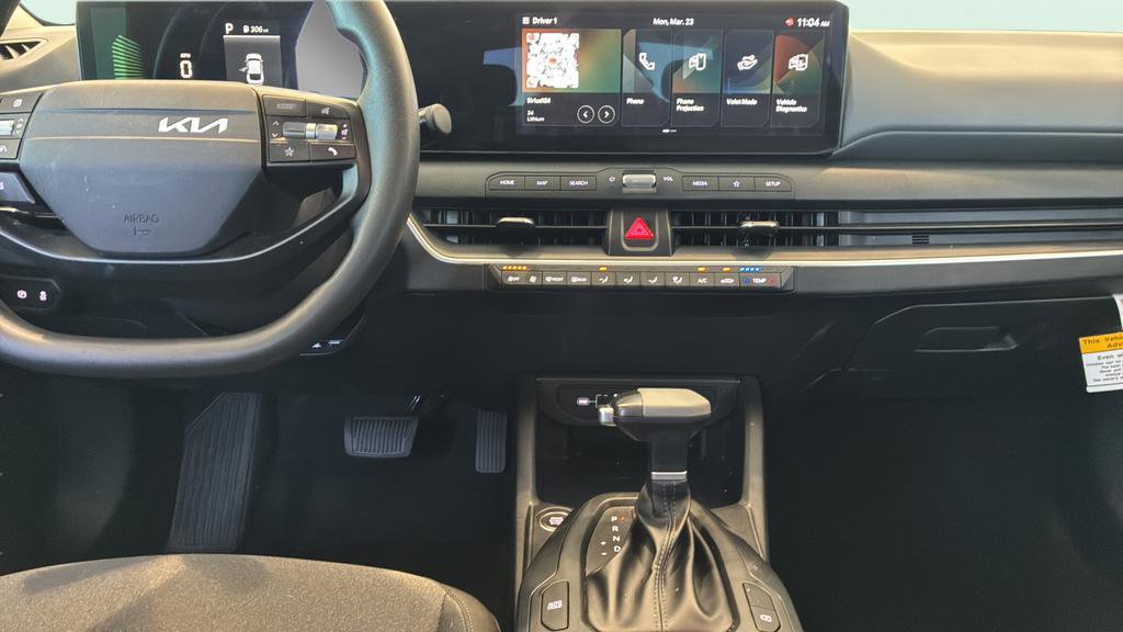 Used 2025 Kia K4 image 22