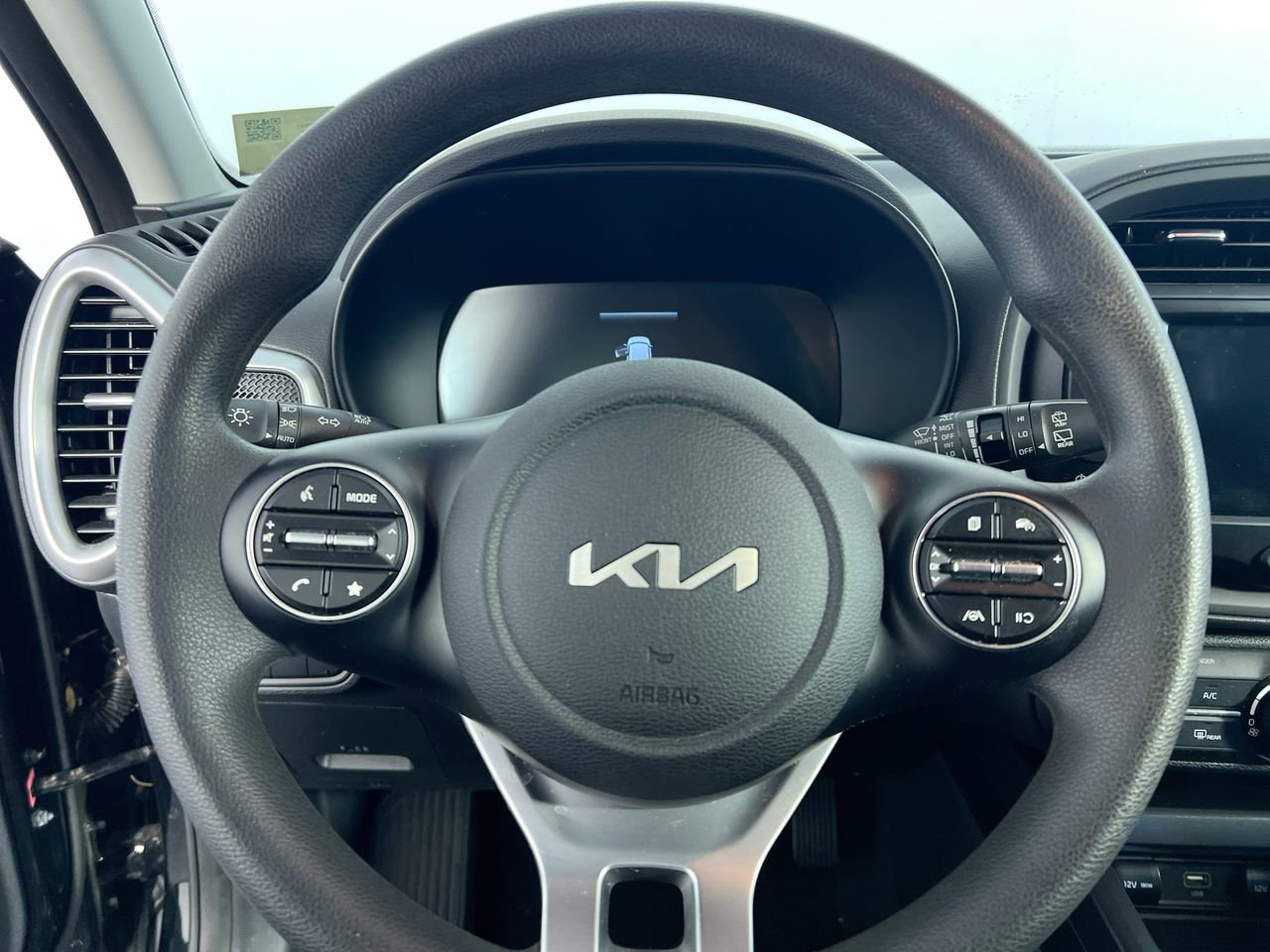 Certified 2024 Kia Soul LX w/ Option Group 015 FWD image 15