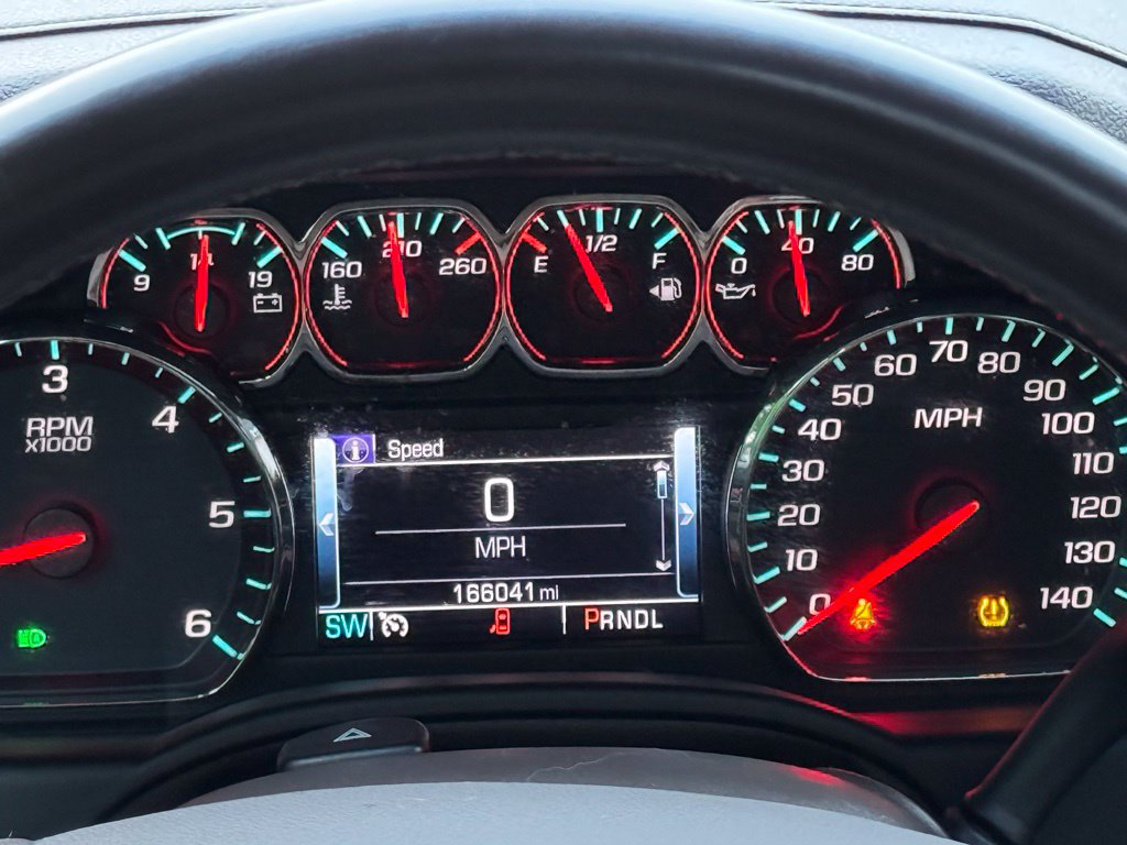 Used 2018 Chevrolet Tahoe LT w/ LT Signature Package AWD/4WD image 11