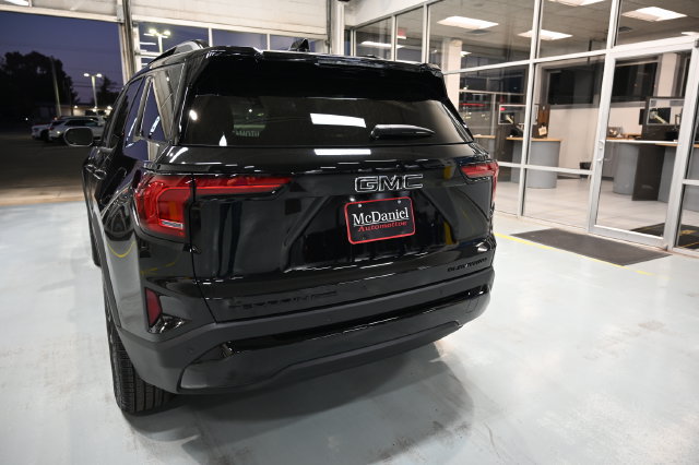 New 2027 GMC Terrain Elevation w/ Elevation Premium Package AWD/4WD image 6