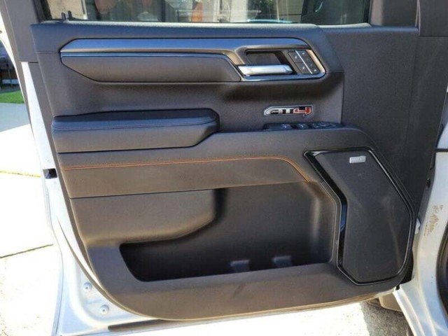 Used 2022 GMC Sierra 1500 AT4 w/ AT4 Preferred Package image 13