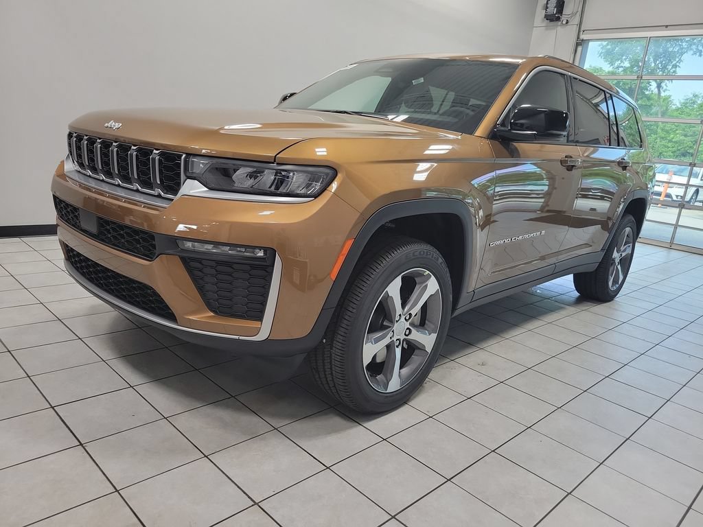New 2026 Jeep Grand Cherokee L Limited AWD/4WD image 3