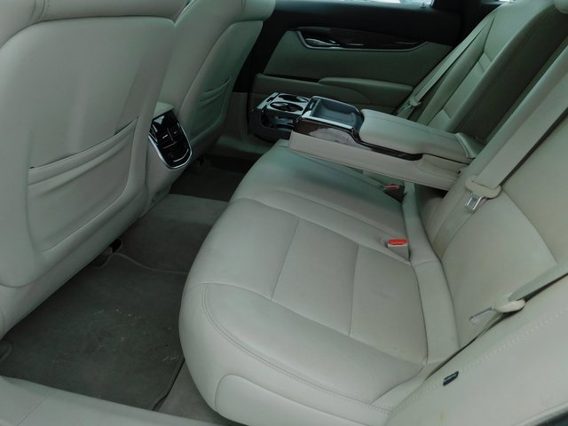 Used 2014 Cadillac XTS Luxury image 20