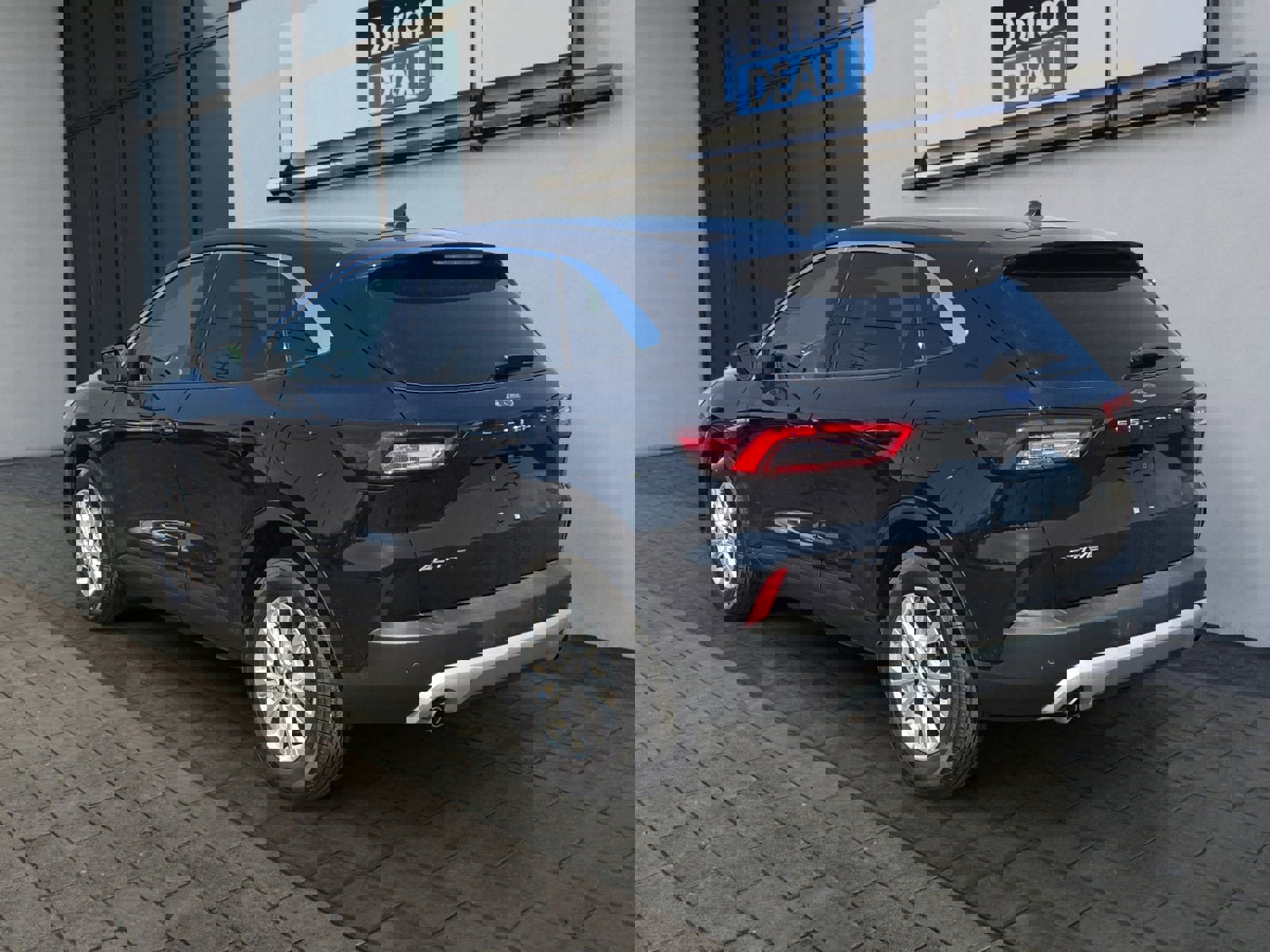 Used 2023 Ford Escape Active w/ Tech Pack #2 FWD image 5