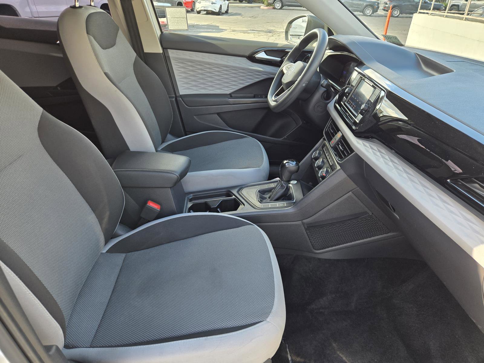 Used 2022 Volkswagen Taos S FWD image 29