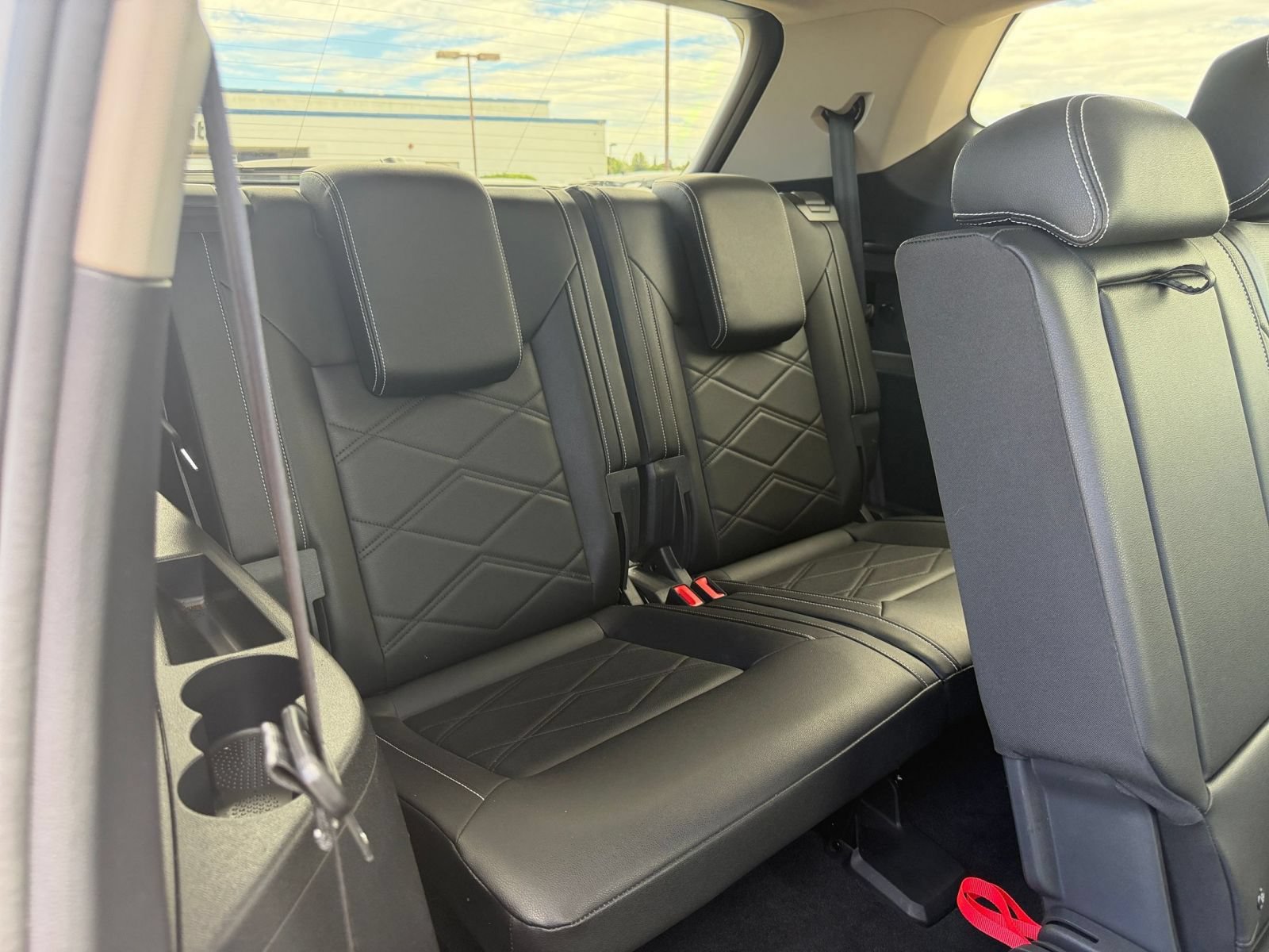 Used 2026 Volkswagen Atlas SE FWD image 30