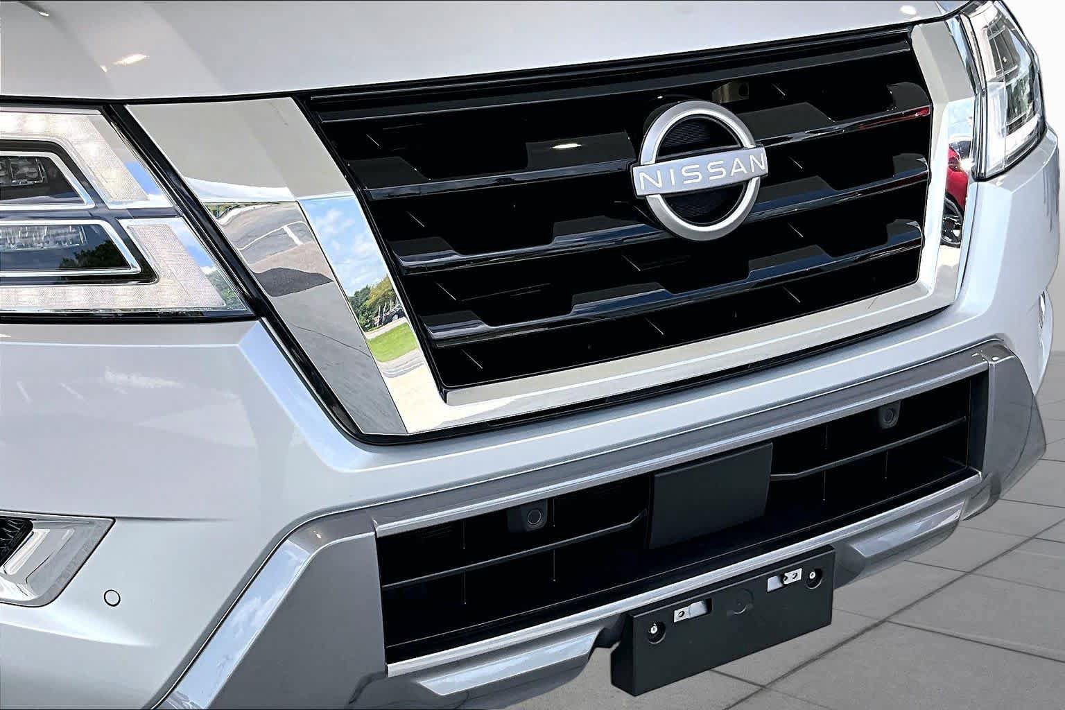 Used 2023 Nissan Armada SV w/ Cargo Package AWD/4WD image 29