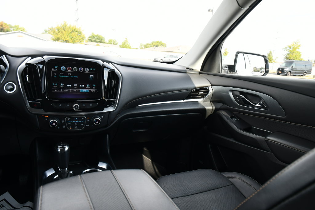 Used 2019 Chevrolet Traverse Premier AWD/4WD image 28
