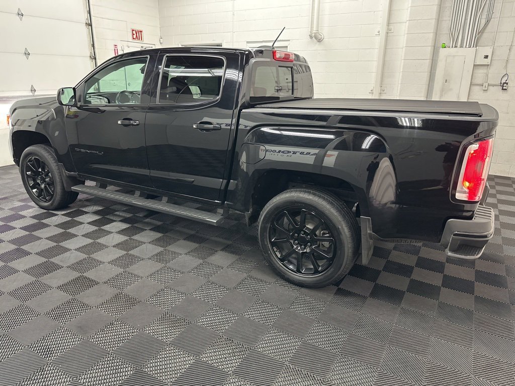 Used 2022 GMC Canyon Denali w/ Denali Black Edition Package image 6