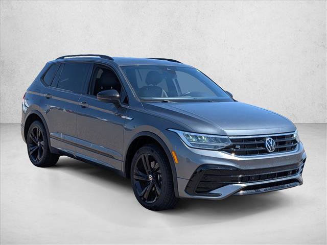 Used 2023 Volkswagen Tiguan SE R-Line FWD image 3