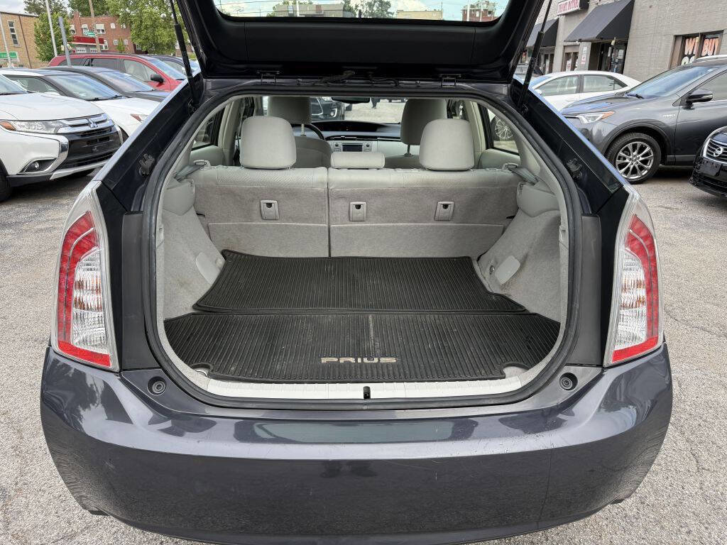 Used 2013 Toyota Prius Two FWD image 9