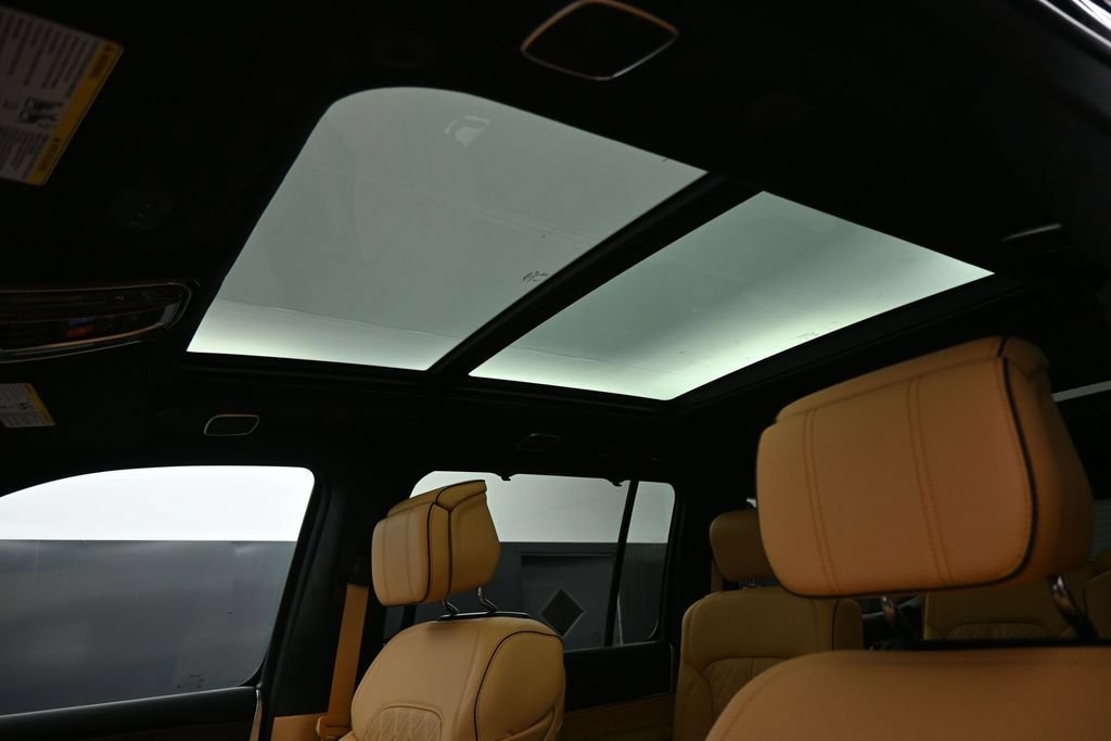 New 2026 Jeep Grand Wagoneer L Summit AWD/4WD image 13