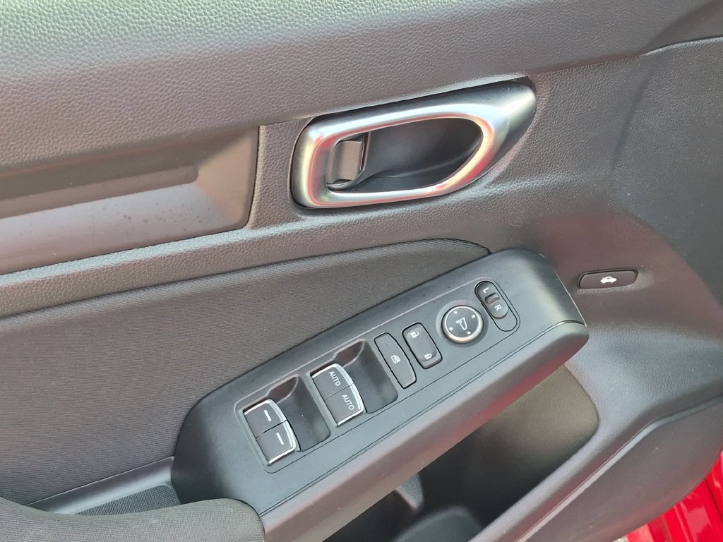 Used 2025 Honda Civic Sport image 11