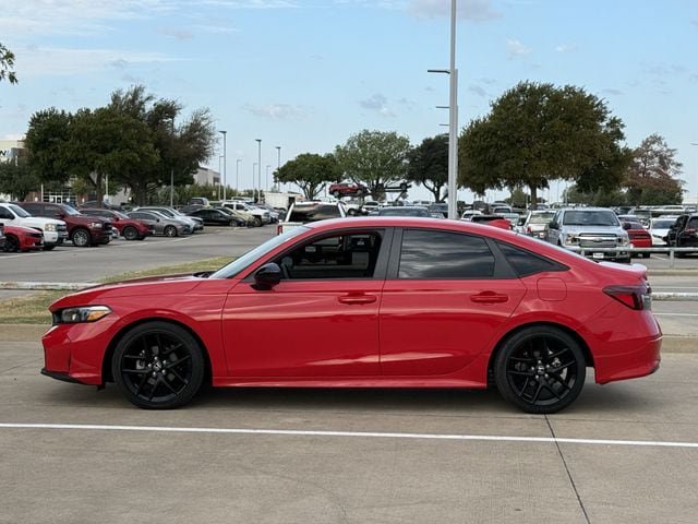 Used 2025 Honda Civic Sport image 3
