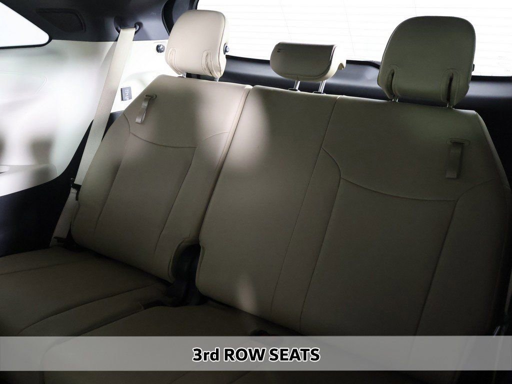 Used 2022 Toyota Sienna Limited AWD/4WD image 9