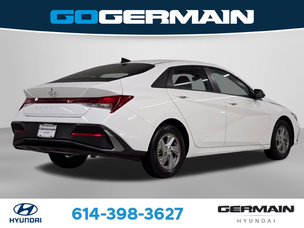 Certified 2026 Hyundai Elantra SE FWD image 8